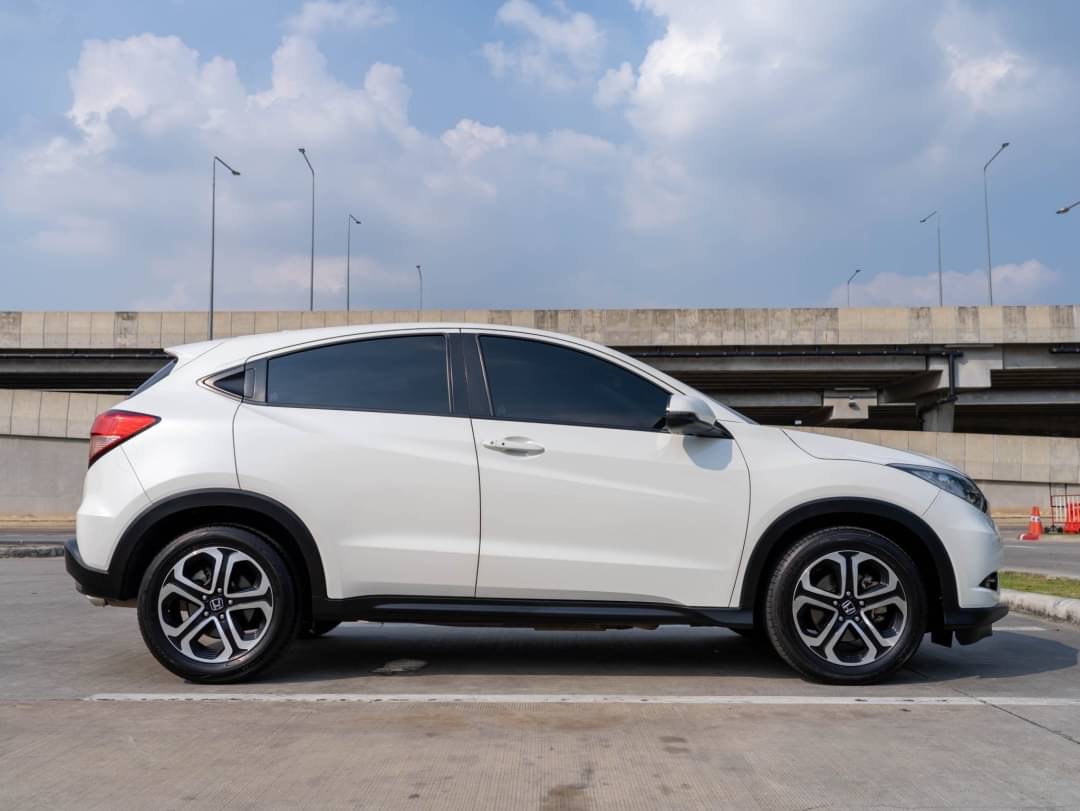 2016 Honda HR-V สีขาว (รูปที่ 8)