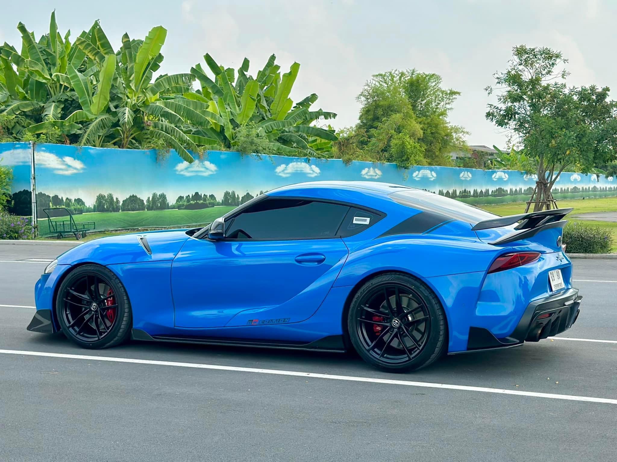 2021 Toyota Supra สีฟ้า (รูปที่ 4)