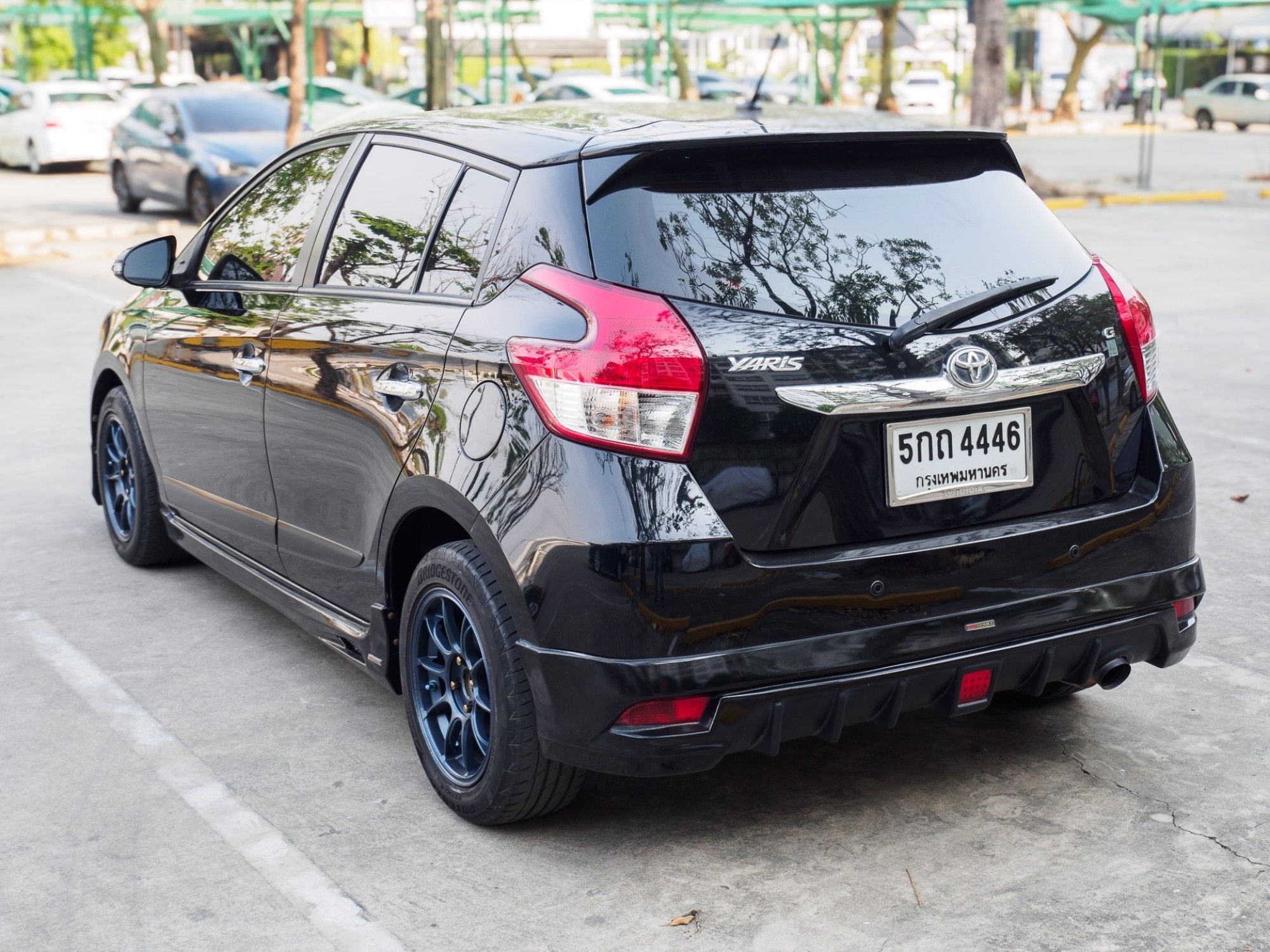 2016 Toyota Yaris สีดำ