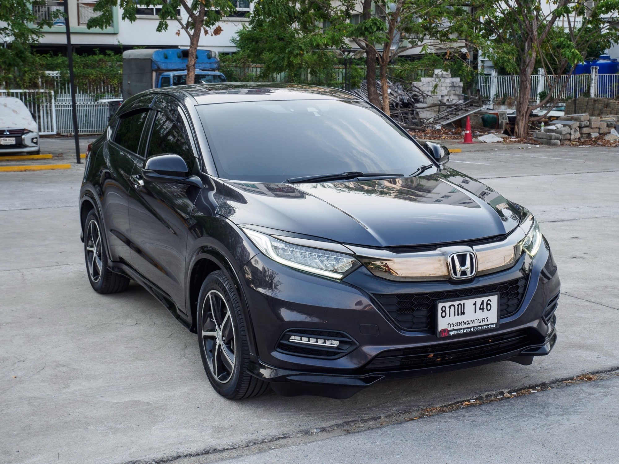 2019 Honda HR-V สีเทา (รูปที่ 2)