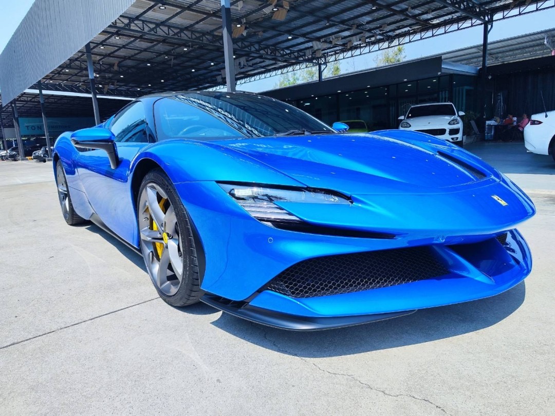 Ferrari SF90 Stradale สีน้ำเงิน (รูปที่ 4)