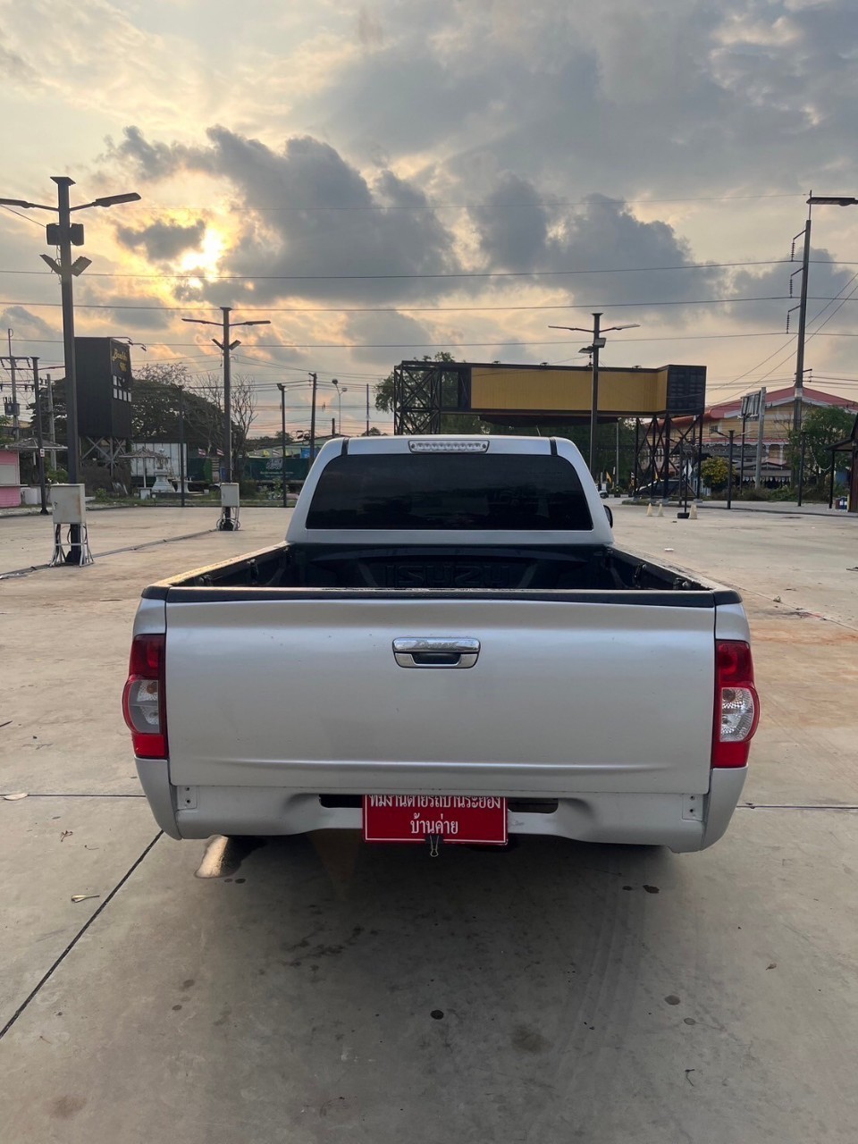 2008 Isuzu D-Max Space Cab สีเงิน (รูปที่ 5)