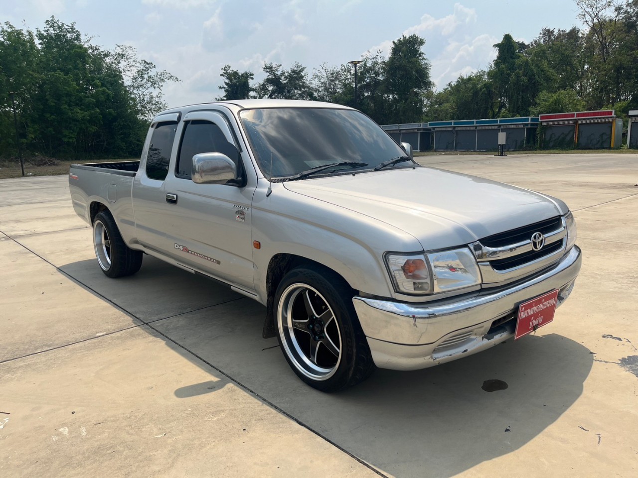 2003 Toyota Tiger 2.5 สีเทา (รูปที่ 4)