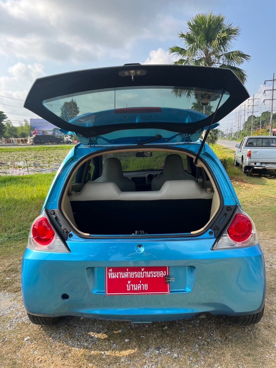 2012 Honda Brio สีฟ้า (รูปที่ 10)