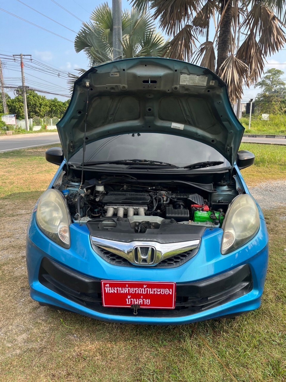 2012 Honda Brio สีฟ้า (รูปที่ 8)