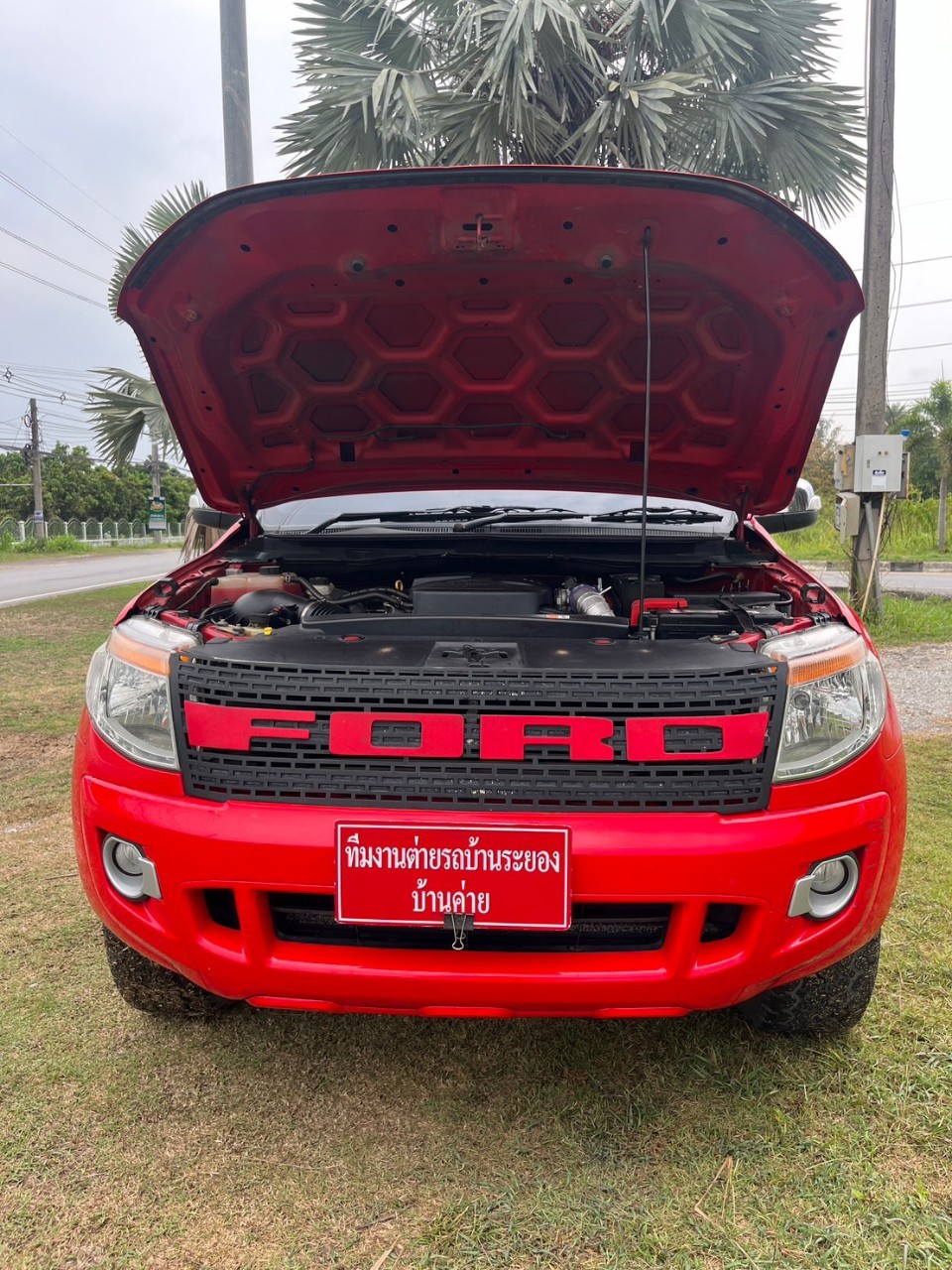 2013 Ford Ranger 4 ประตู สีแดง (รูปที่ 10)