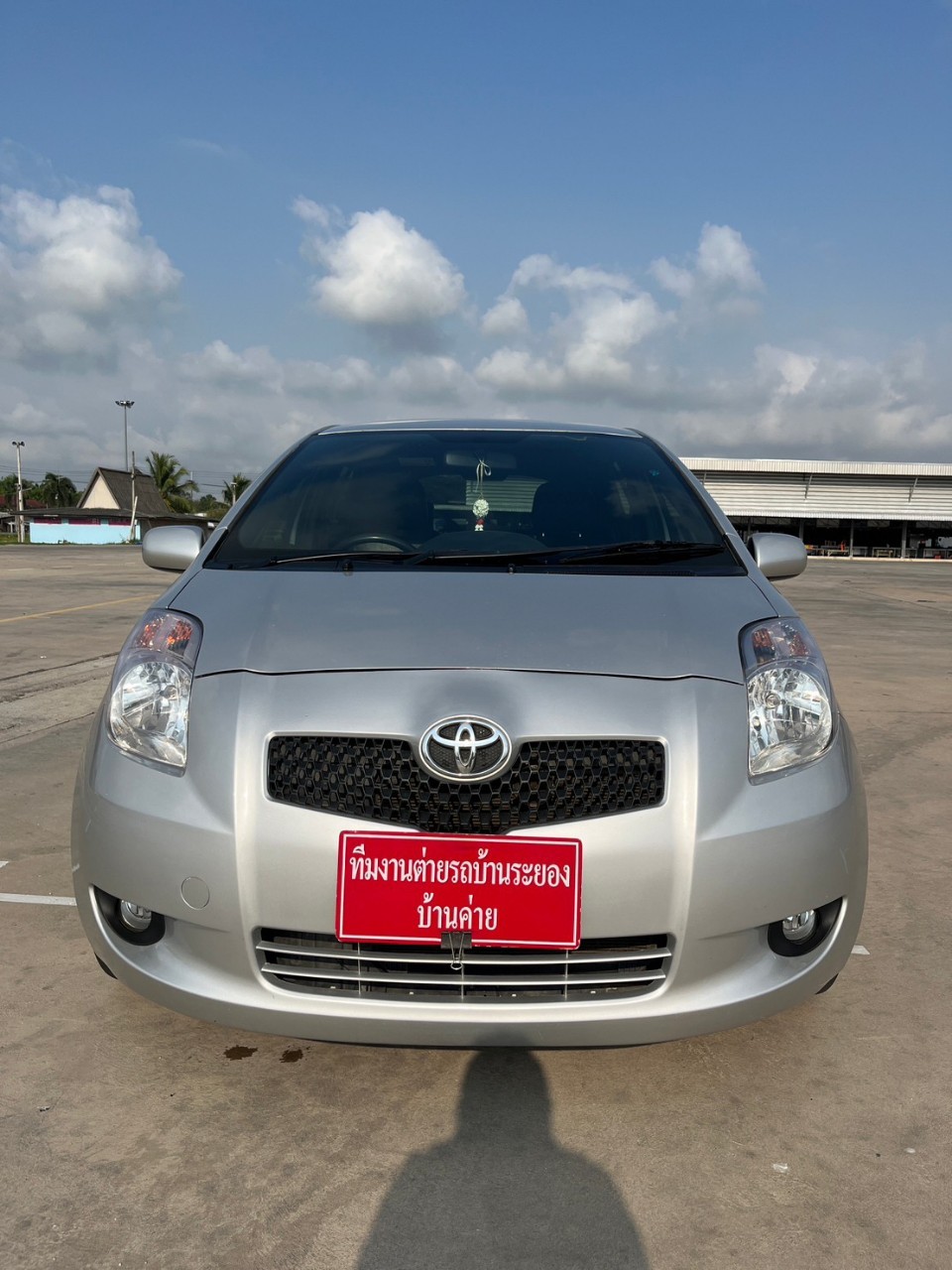 2006 Toyota Yaris สีขาว (รูปที่ 4)