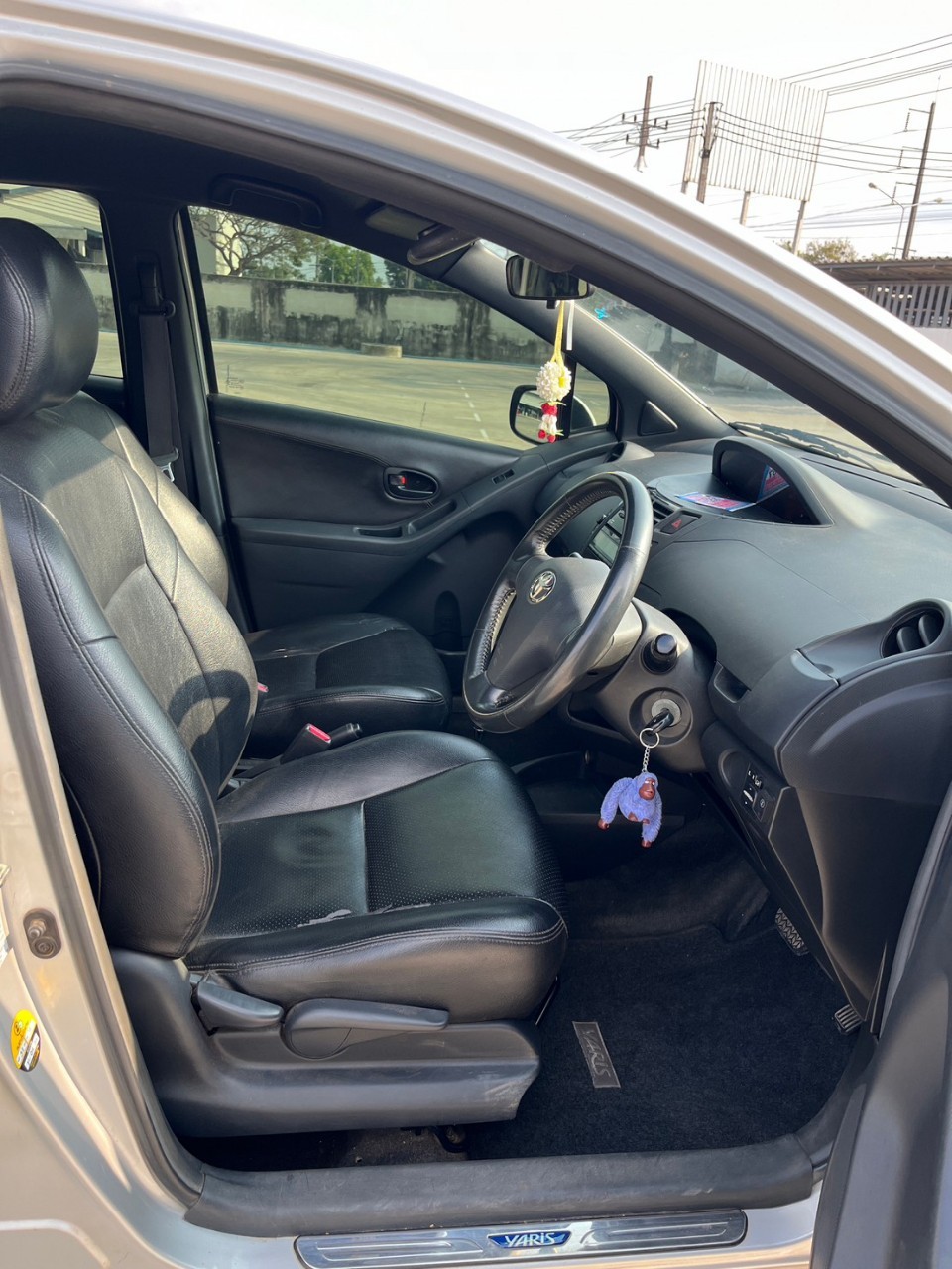 2006 Toyota Yaris สีขาว (รูปที่ 9)