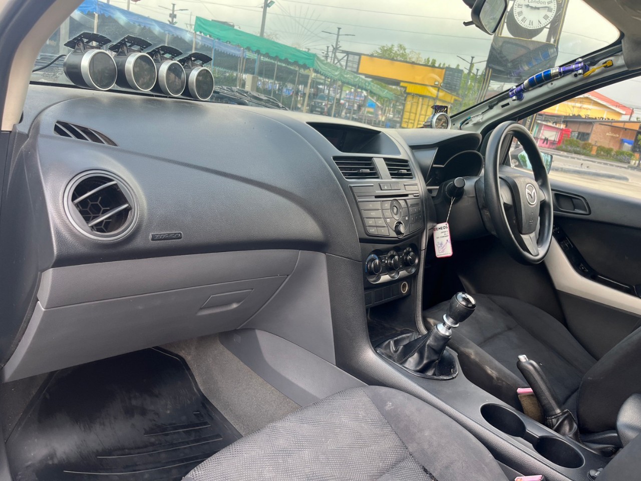 2015 Mazda BT-50 PRO Free Style Cab สีขาว (รูปที่ 9)