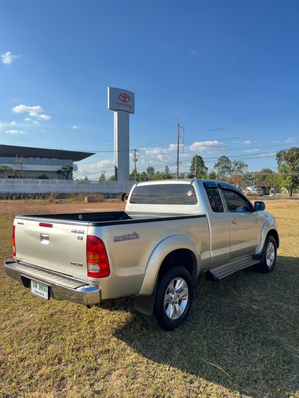 2007 Toyota Hilux Vigo Extra cab สีเงิน (รูปที่ 4)