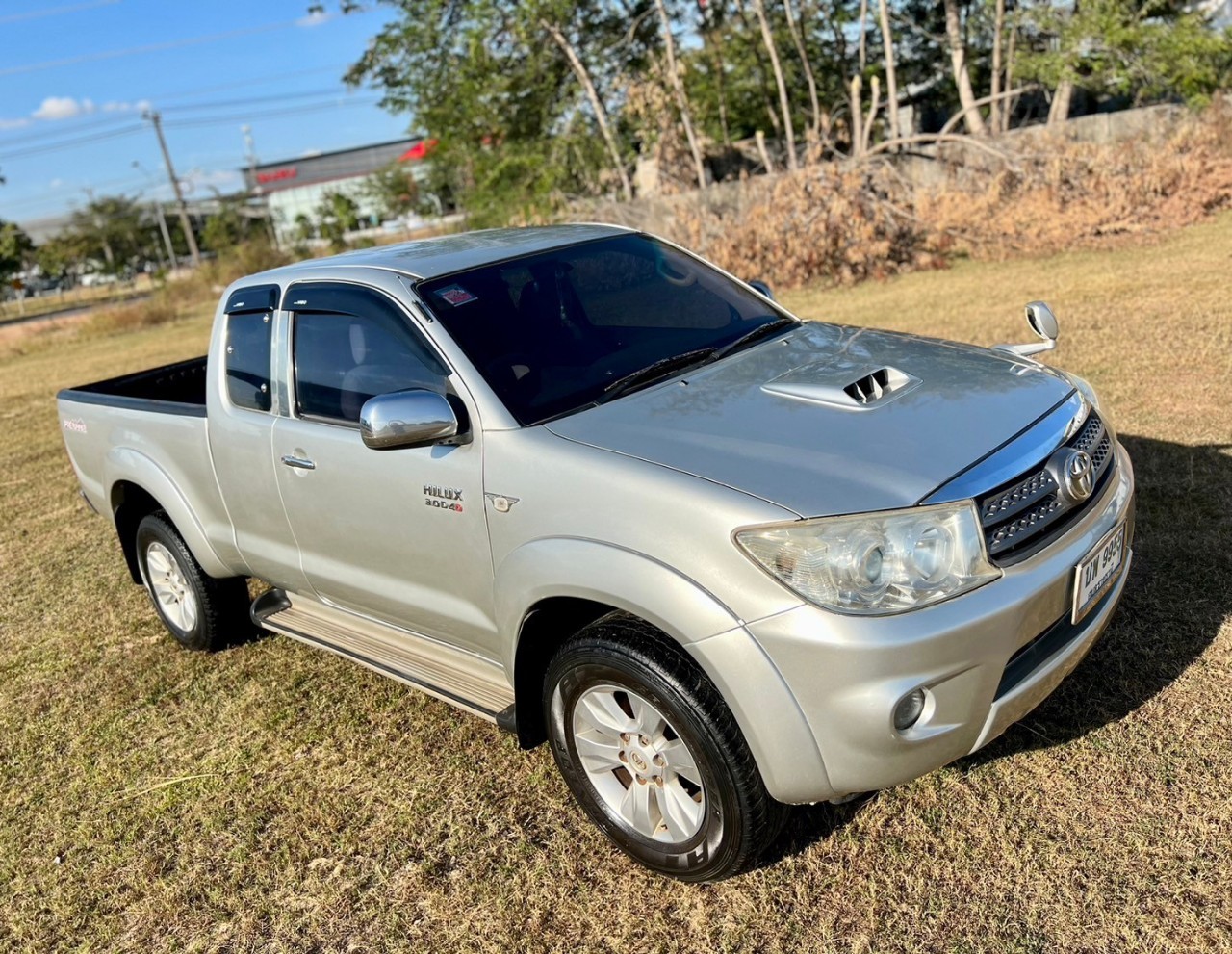 2007 Toyota Hilux Vigo Extra cab สีเงิน