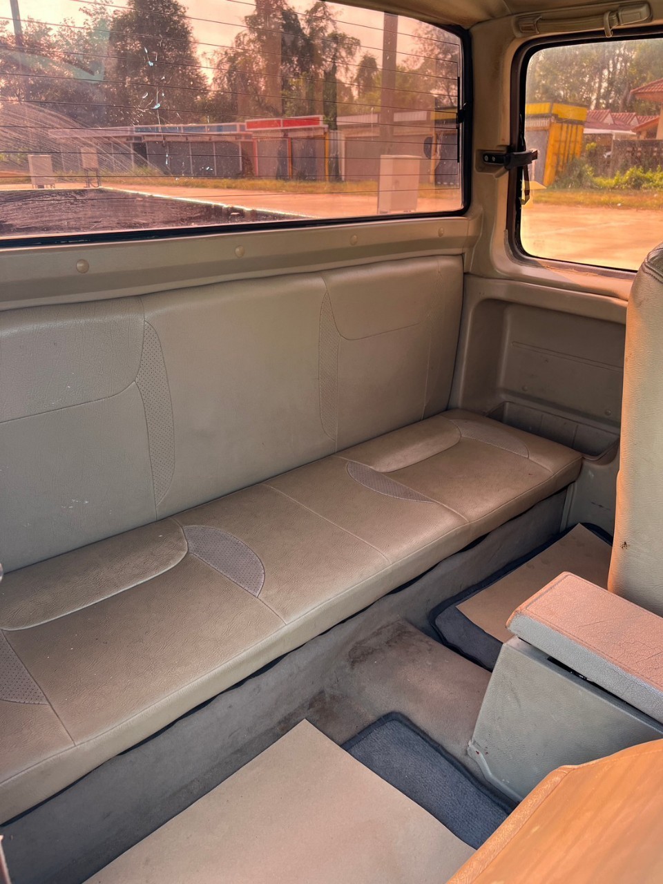 2005 Nissan Frontier King Cab 2.7TL Super สีดำ (รูปที่ 7)