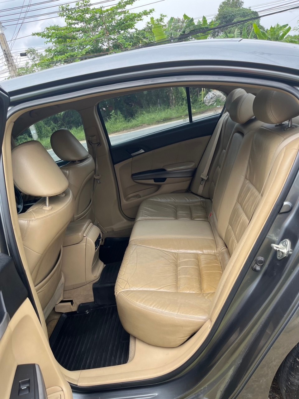 2008 Honda Accord Gen 8 สีเทา (รูปที่ 5)