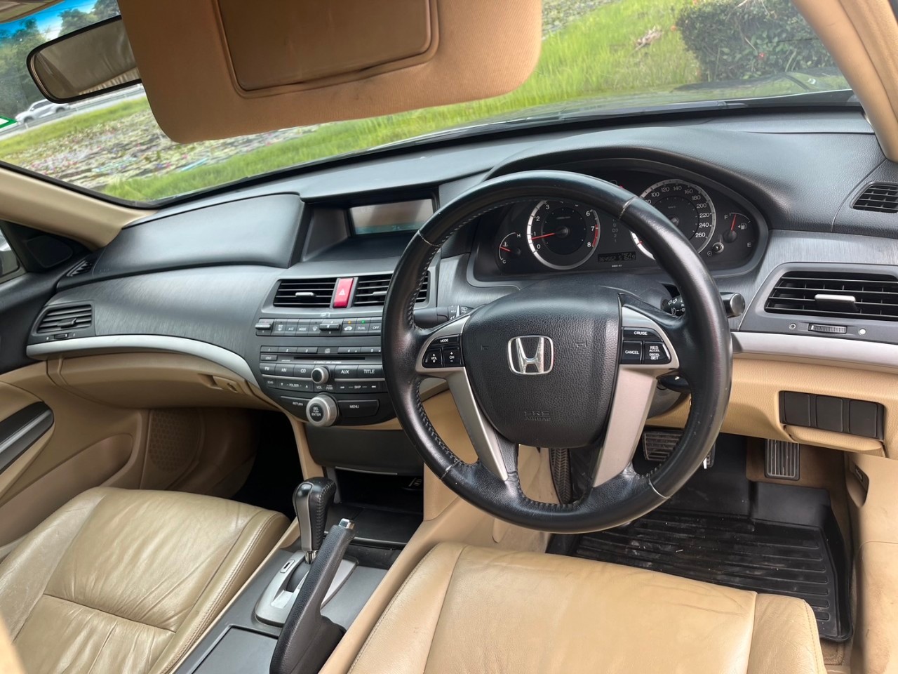 2008 Honda Accord Gen 8 สีเทา (รูปที่ 9)