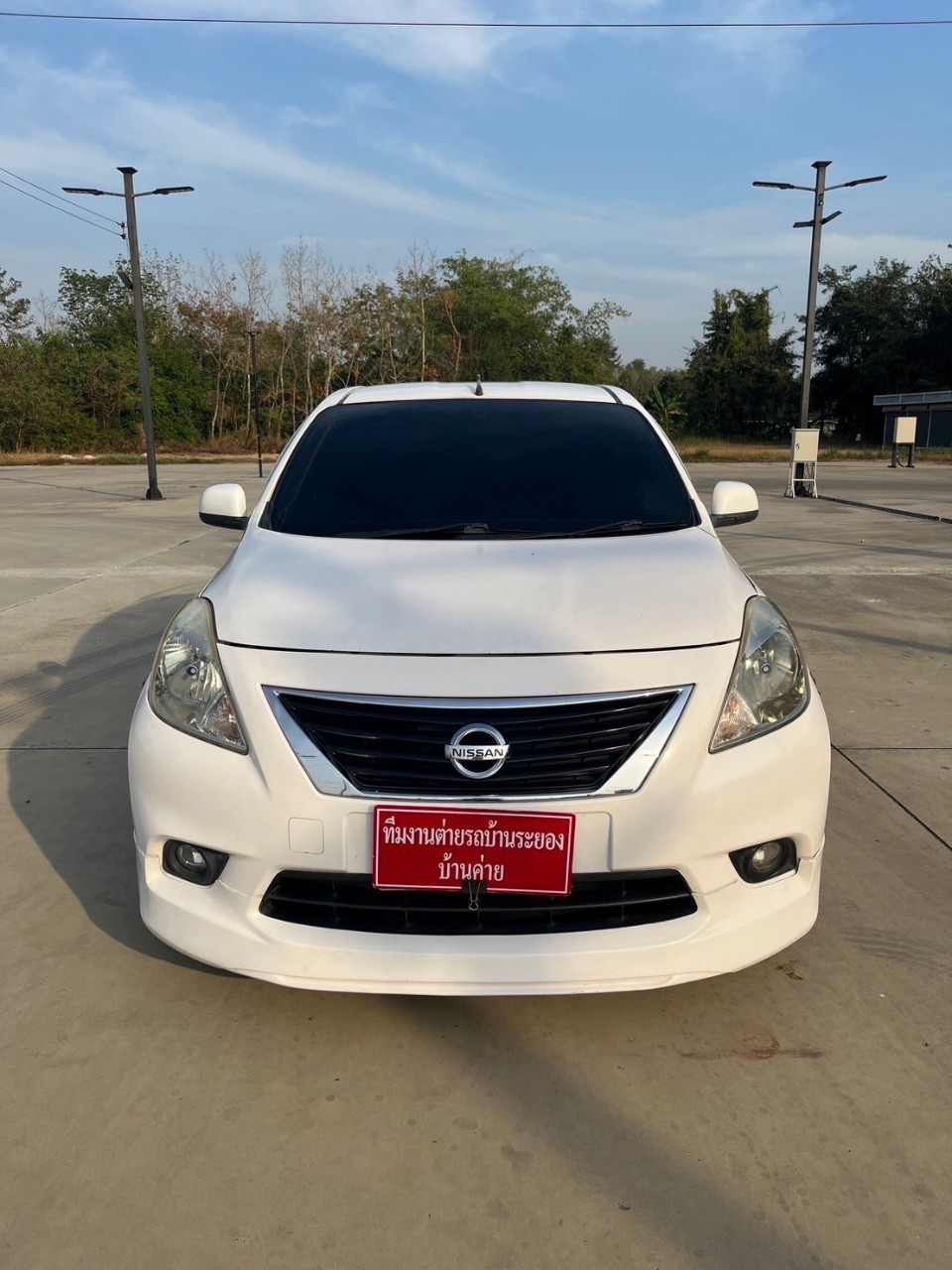 2012 Nissan Almera สีขาว (รูปที่ 20)