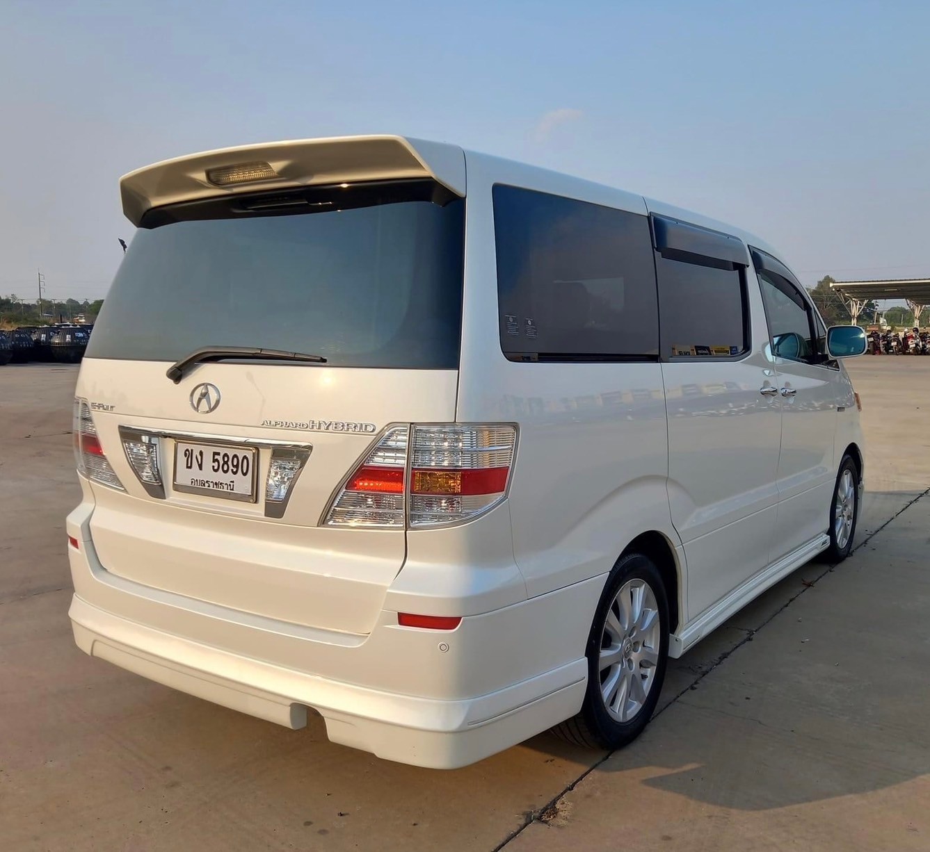 2006 Toyota Alphard สีขาว (รูปที่ 9)