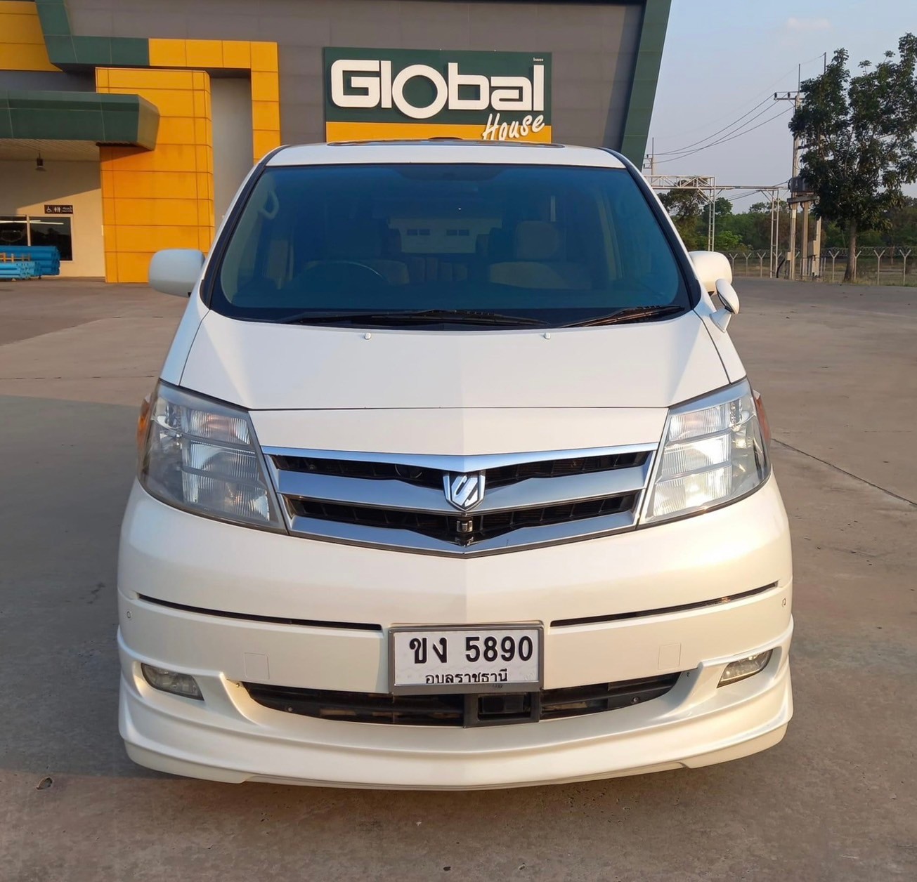 2006 Toyota Alphard สีขาว (รูปที่ 10)