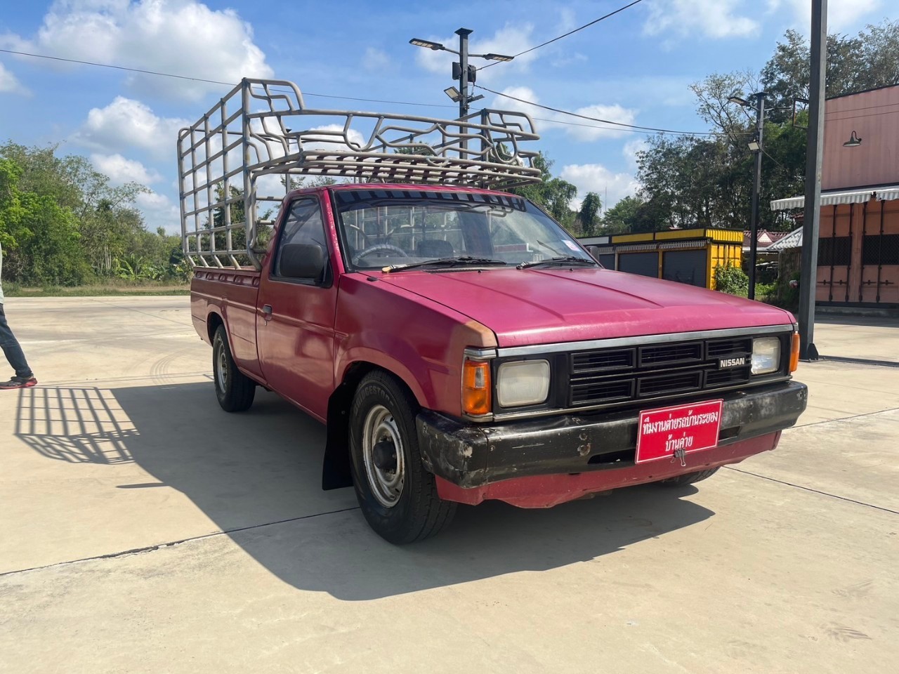 1987 Nissan Big M สีแดง (รูปที่ 7)