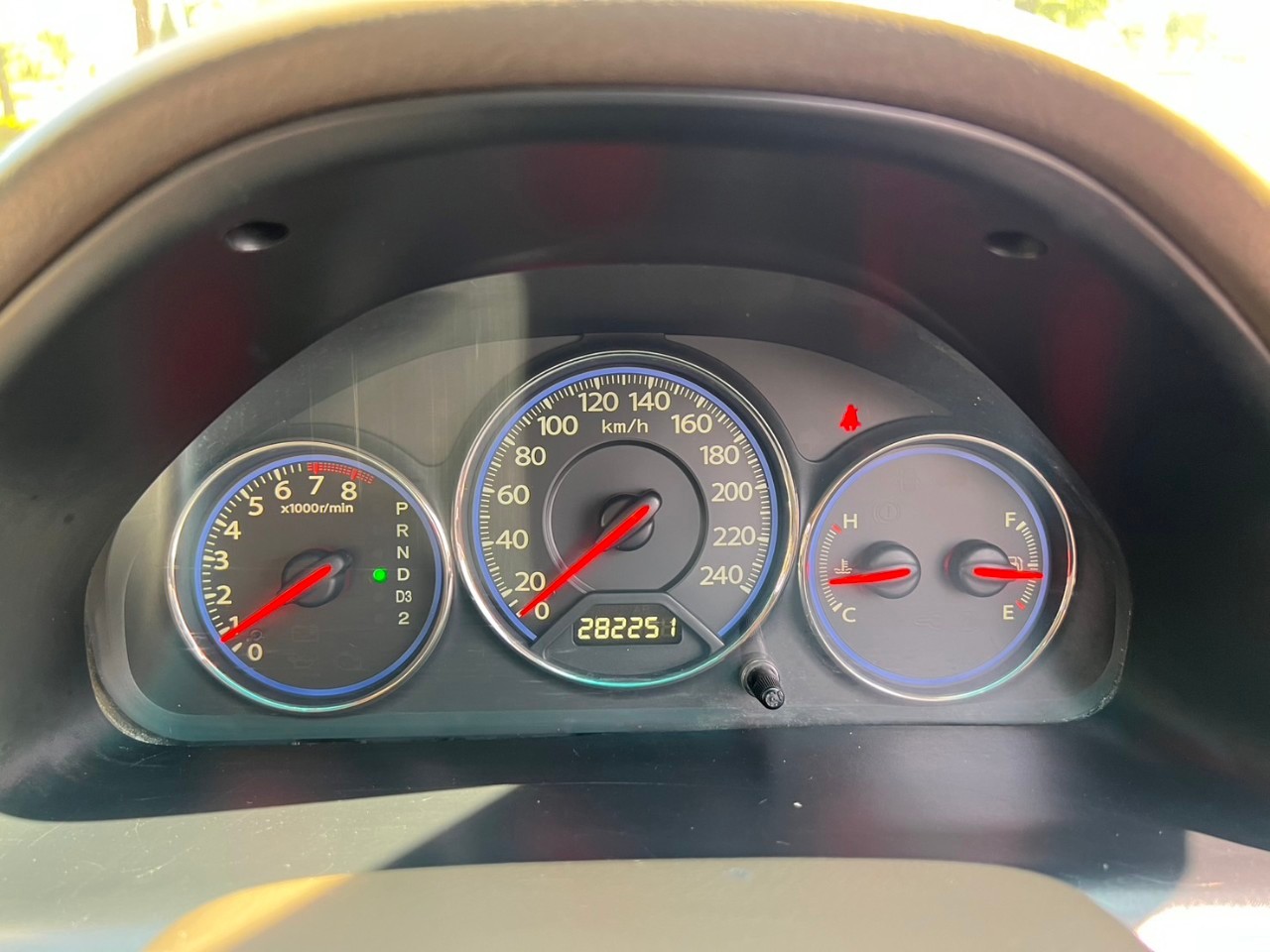 2004 Honda Civic ES (Dimension) สีแดง (รูปที่ 2)