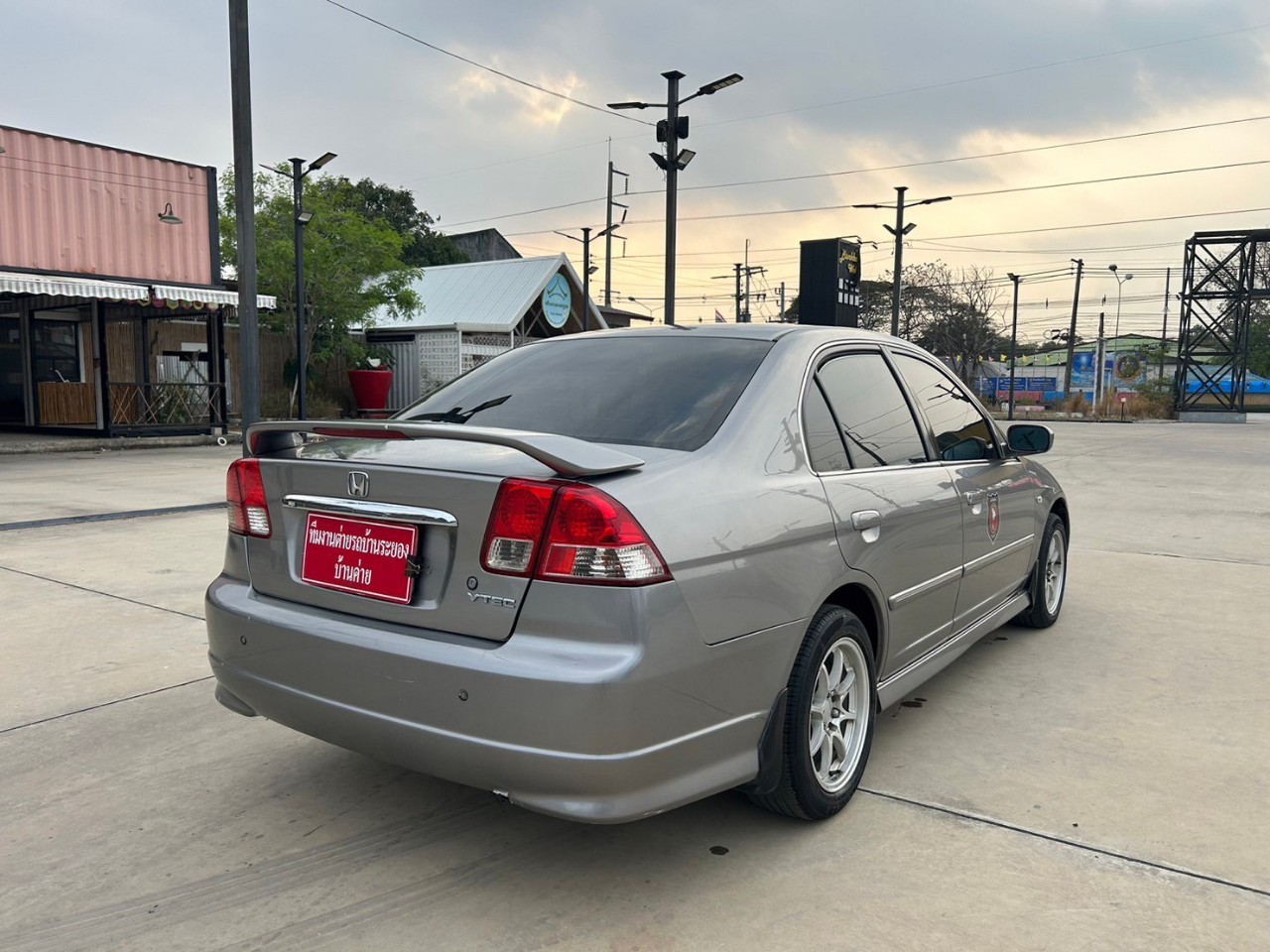 2005 Honda Civic ES (Dimension) สีเงิน (รูปที่ 13)