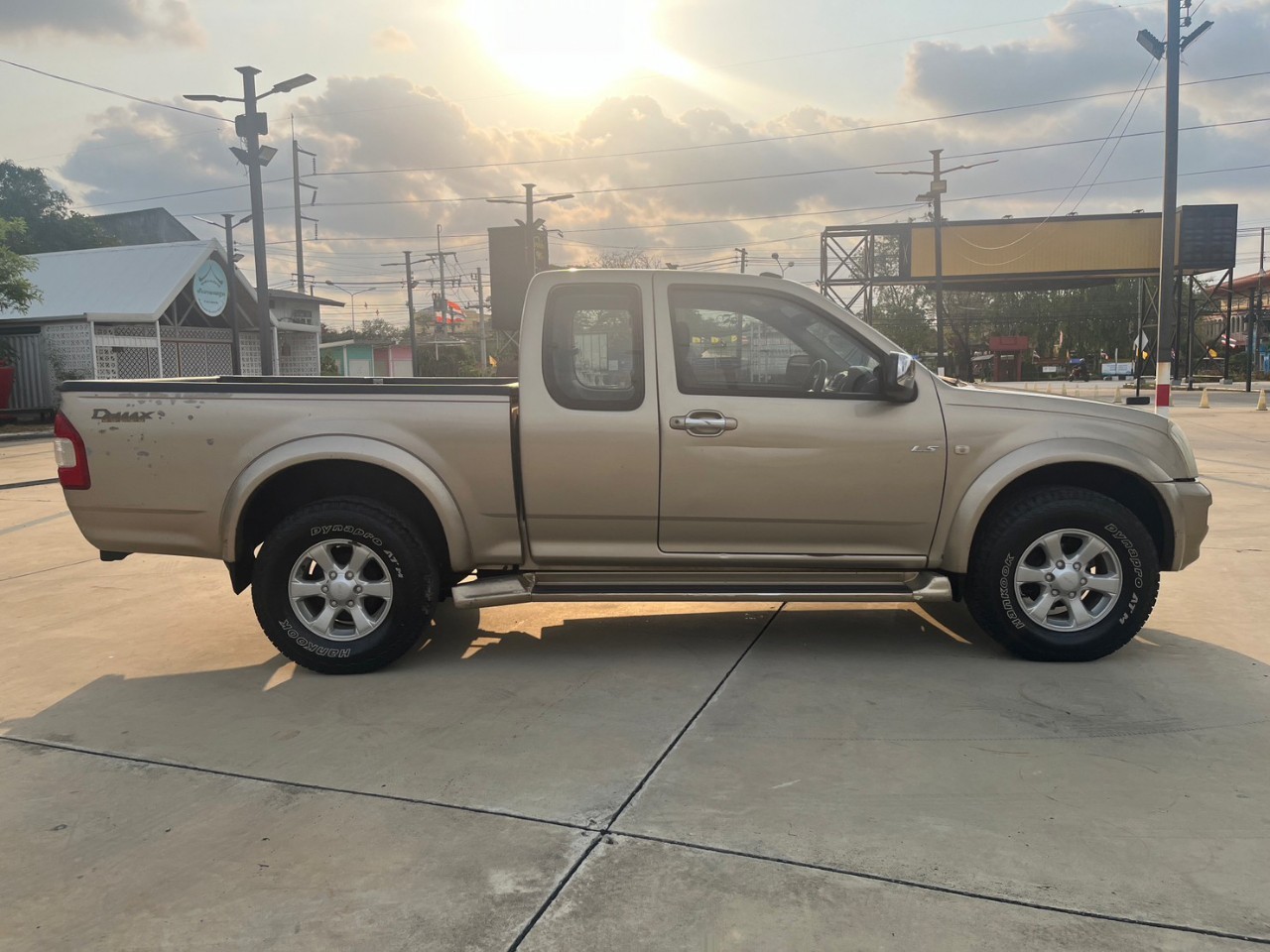 2002 Isuzu D-Max Space Cab สีน้ำตาล (รูปที่ 12)