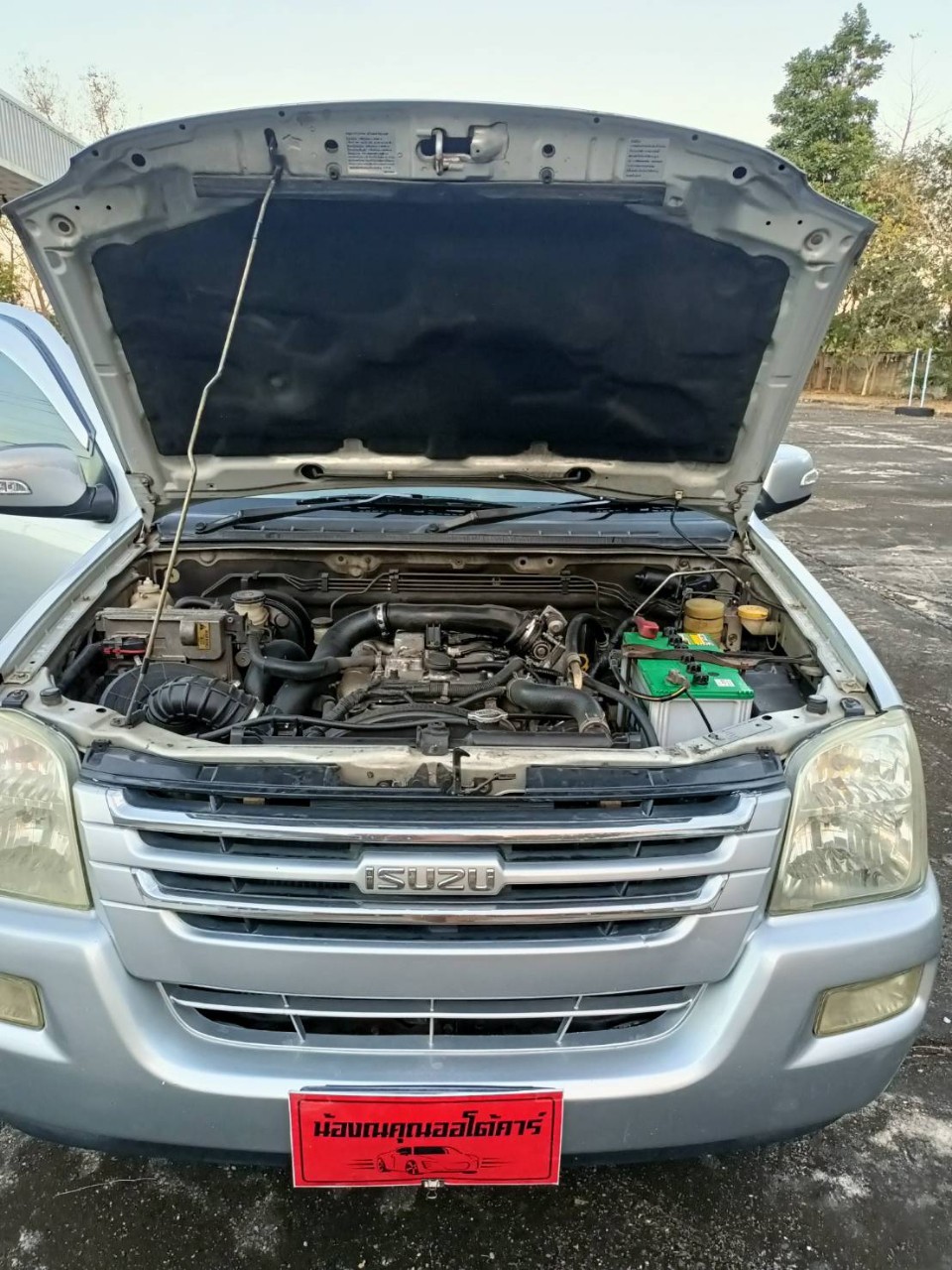 2005 Isuzu D-Max Space Cab สีเงิน (รูปที่ 7)