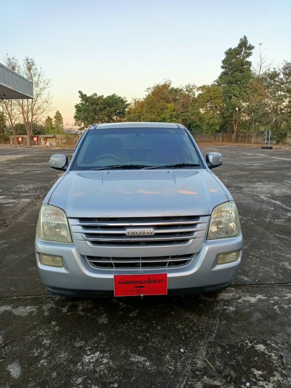 2005 Isuzu D-Max Space Cab สีเงิน