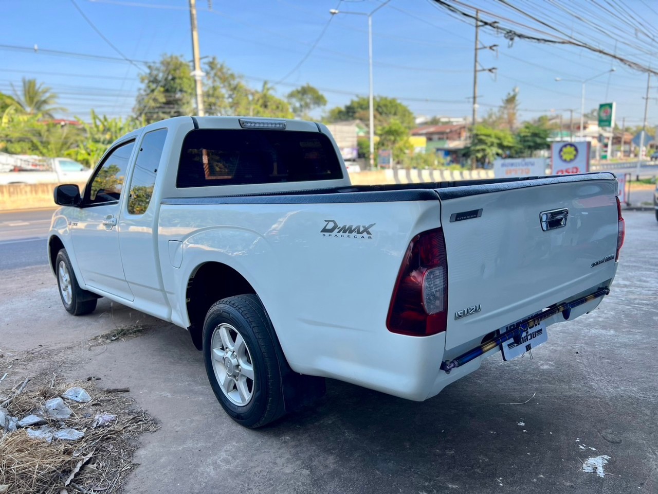 2011 Isuzu D-Max Space Cab สีขาว