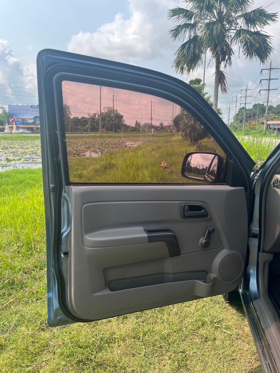 2003 Isuzu D-Max Space Cab สีน้ำเงิน (รูปที่ 4)