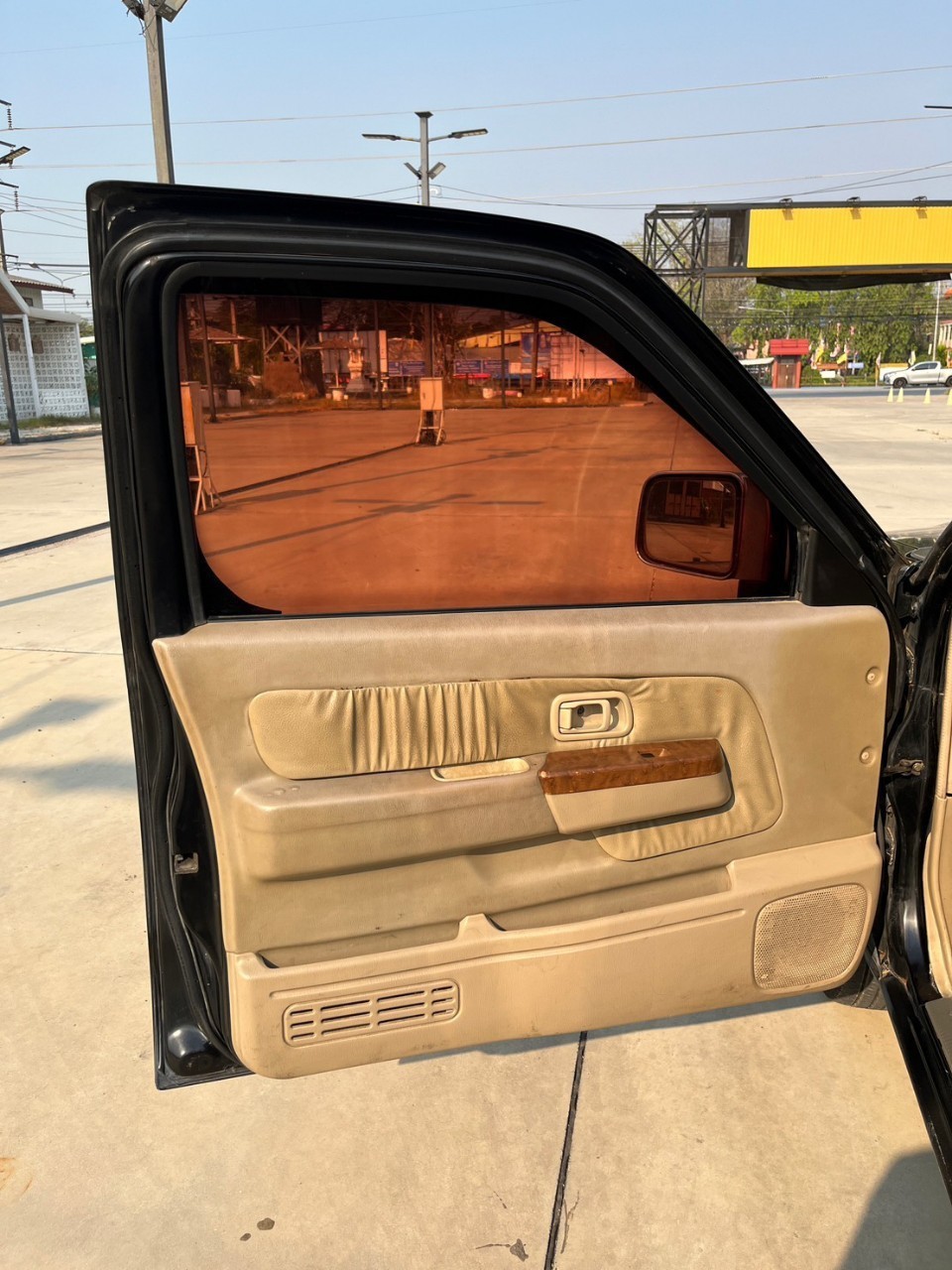 2005 Nissan Frontier King Cab 2.7TL Super สีดำ (รูปที่ 4)