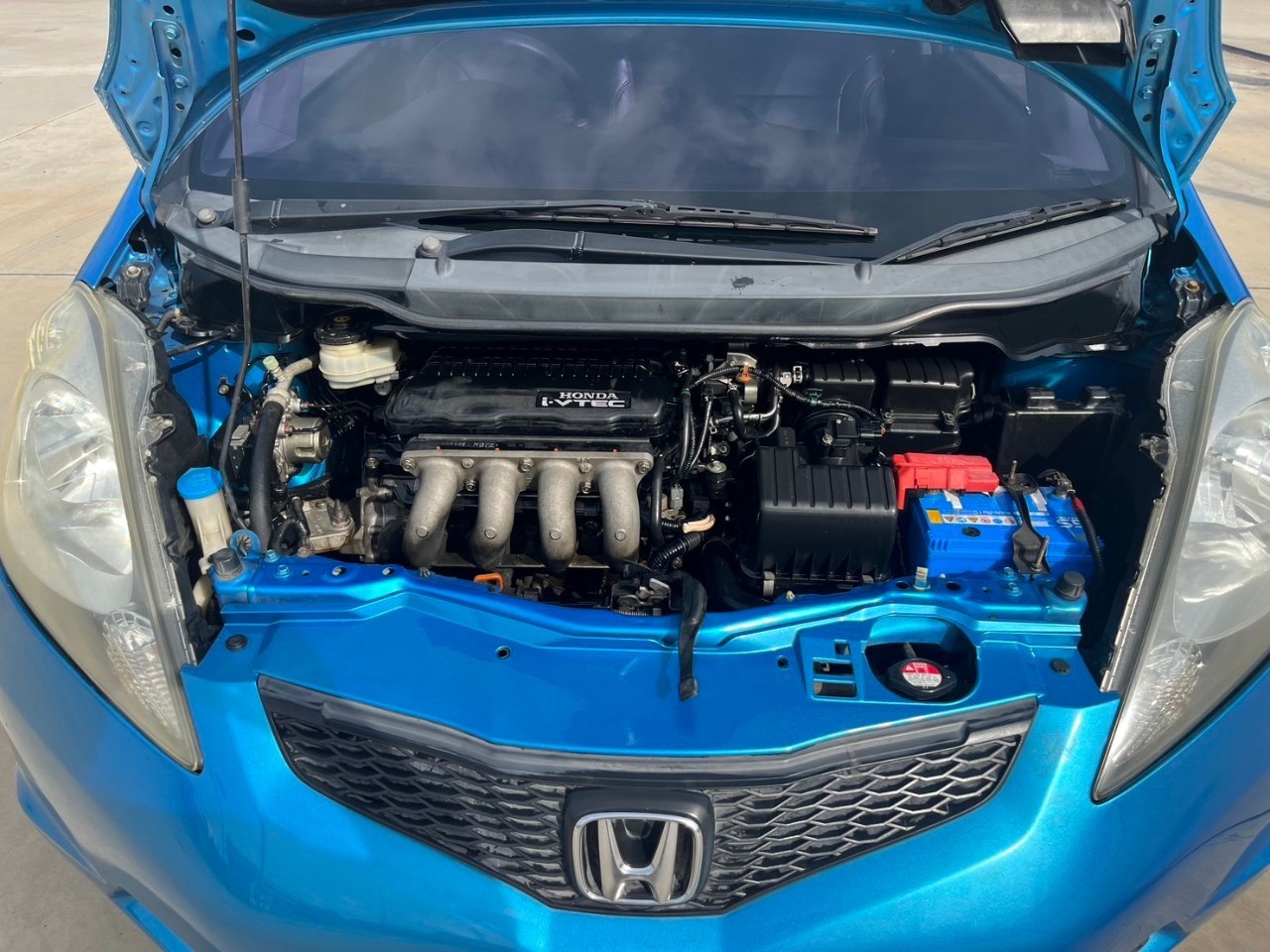 2009 Honda Jazz GE สีฟ้า (รูปที่ 4)