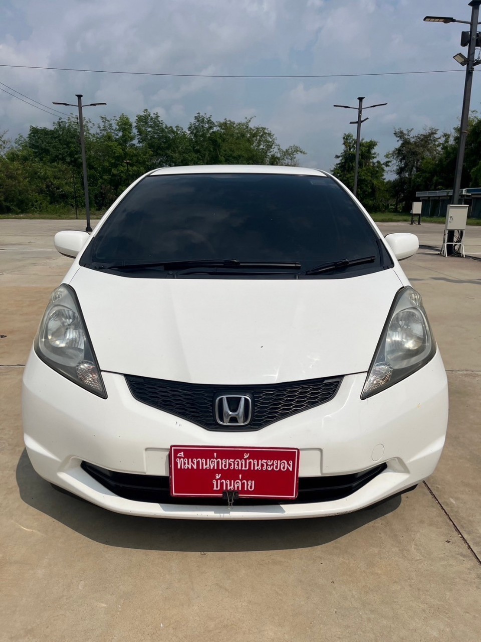2008 Honda Jazz GE สีขาว (รูปที่ 20)