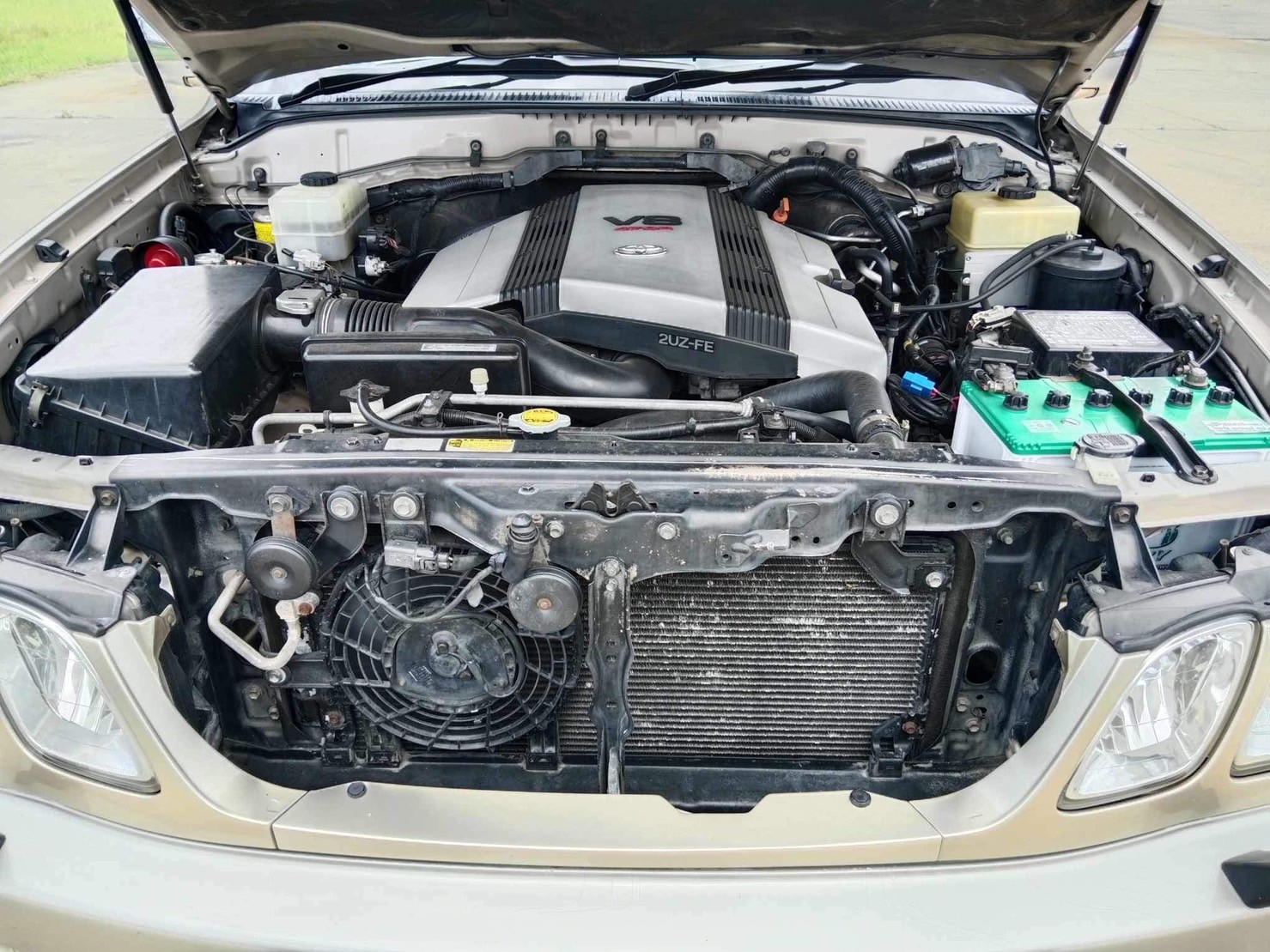 2001 Lexus LX470 SUV 4WD 4.7 CYGNUS สีน้ำตาล (รูปที่ 2)