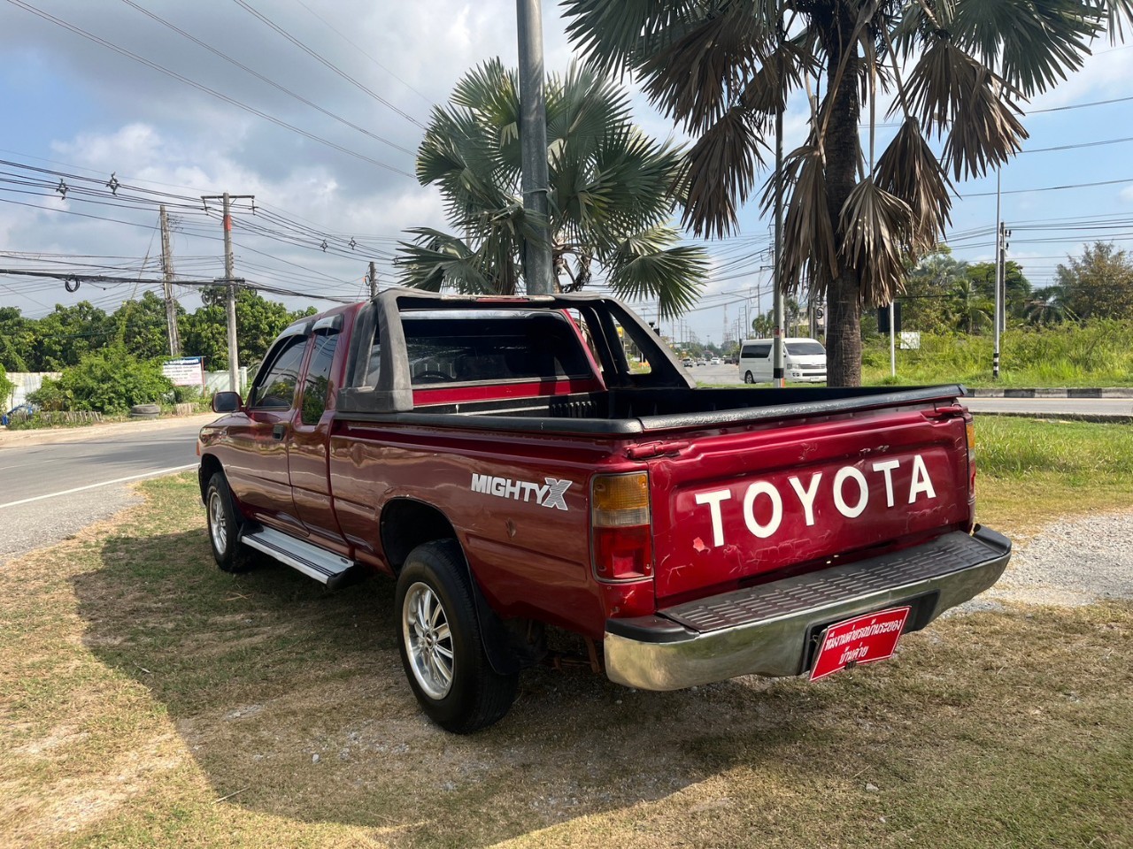 1993 Toyota Mighty 2.5X สีแดง (รูปที่ 12)