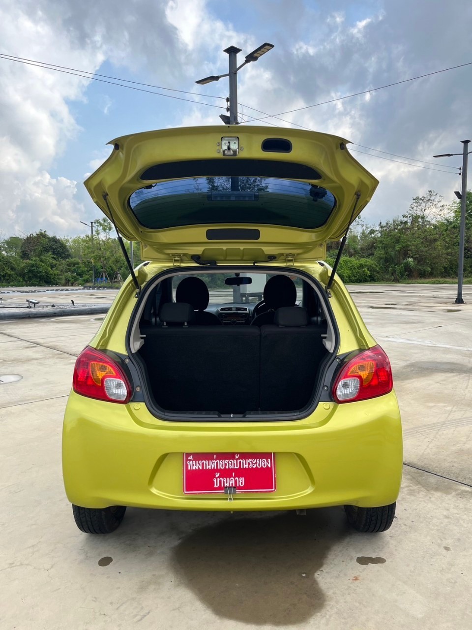 2012 Mitsubishi Mirage สีเขียว (รูปที่ 17)