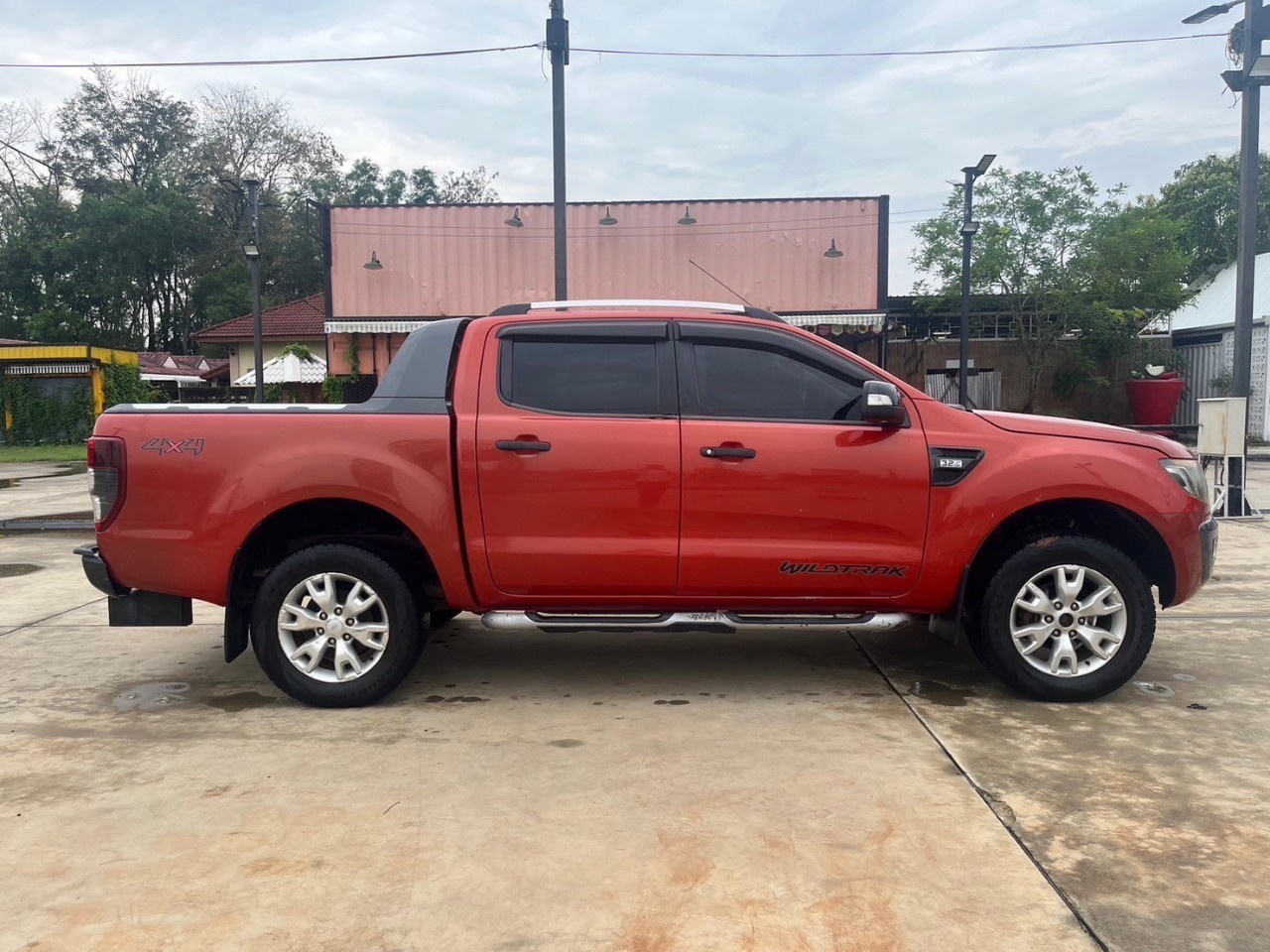 2012 Ford Ranger 4 ประตู สีแดง