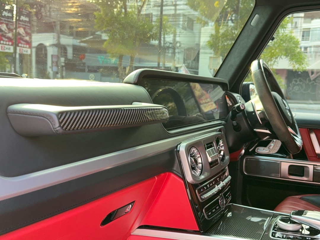 2020 Mercedes-Benz G-Class G 63 AMG สีเทา (รูปที่ 13)