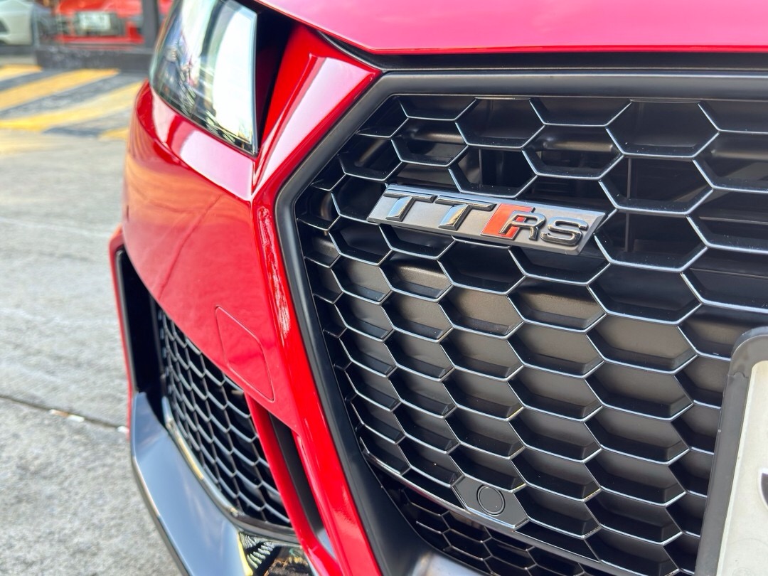 2020 Audi TTRS Quattro coupe สีแดง (รูปที่ 4)