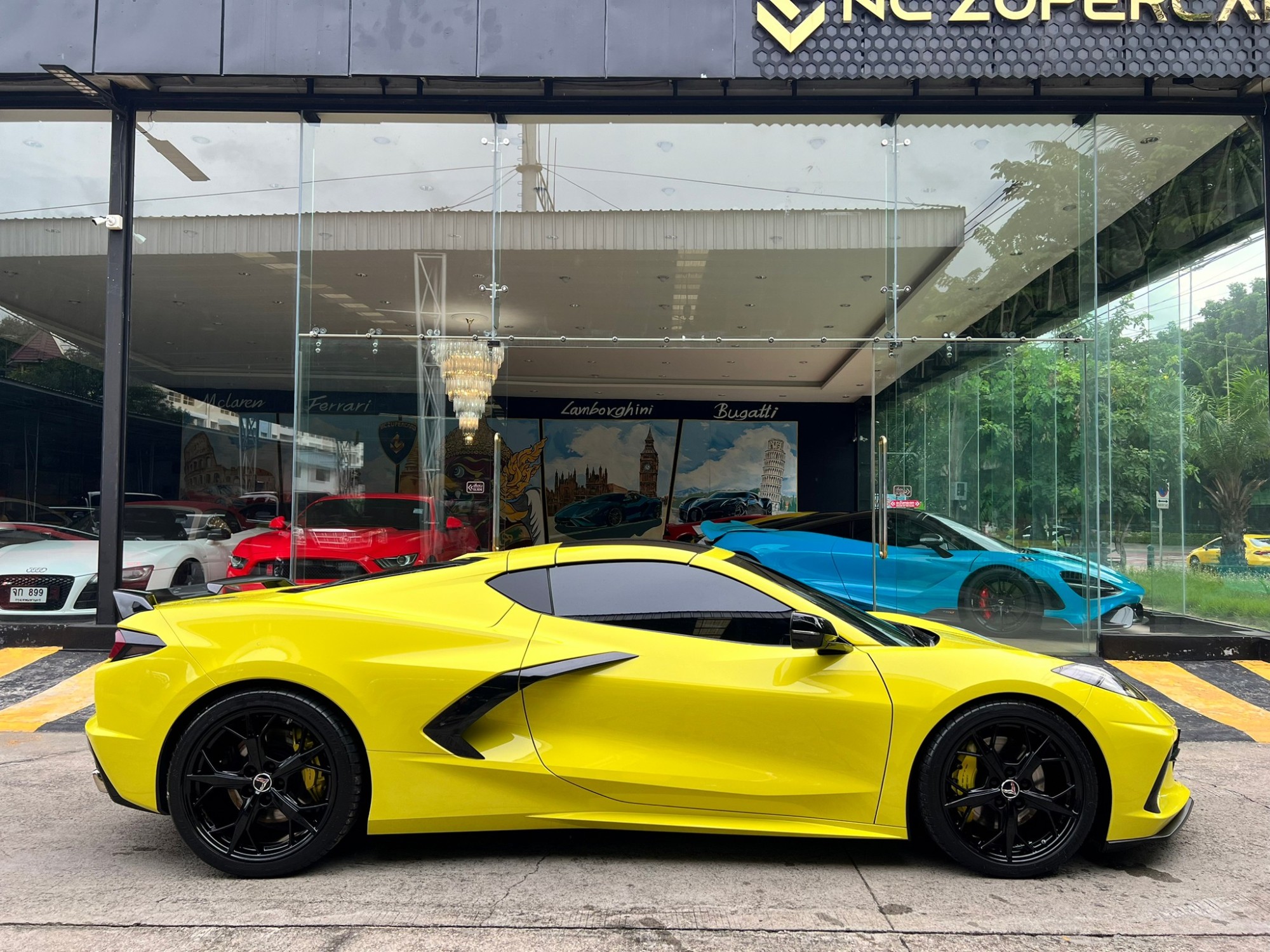 2022 Chevrolet Stingray C8 Convert 3LT สีเหลือง