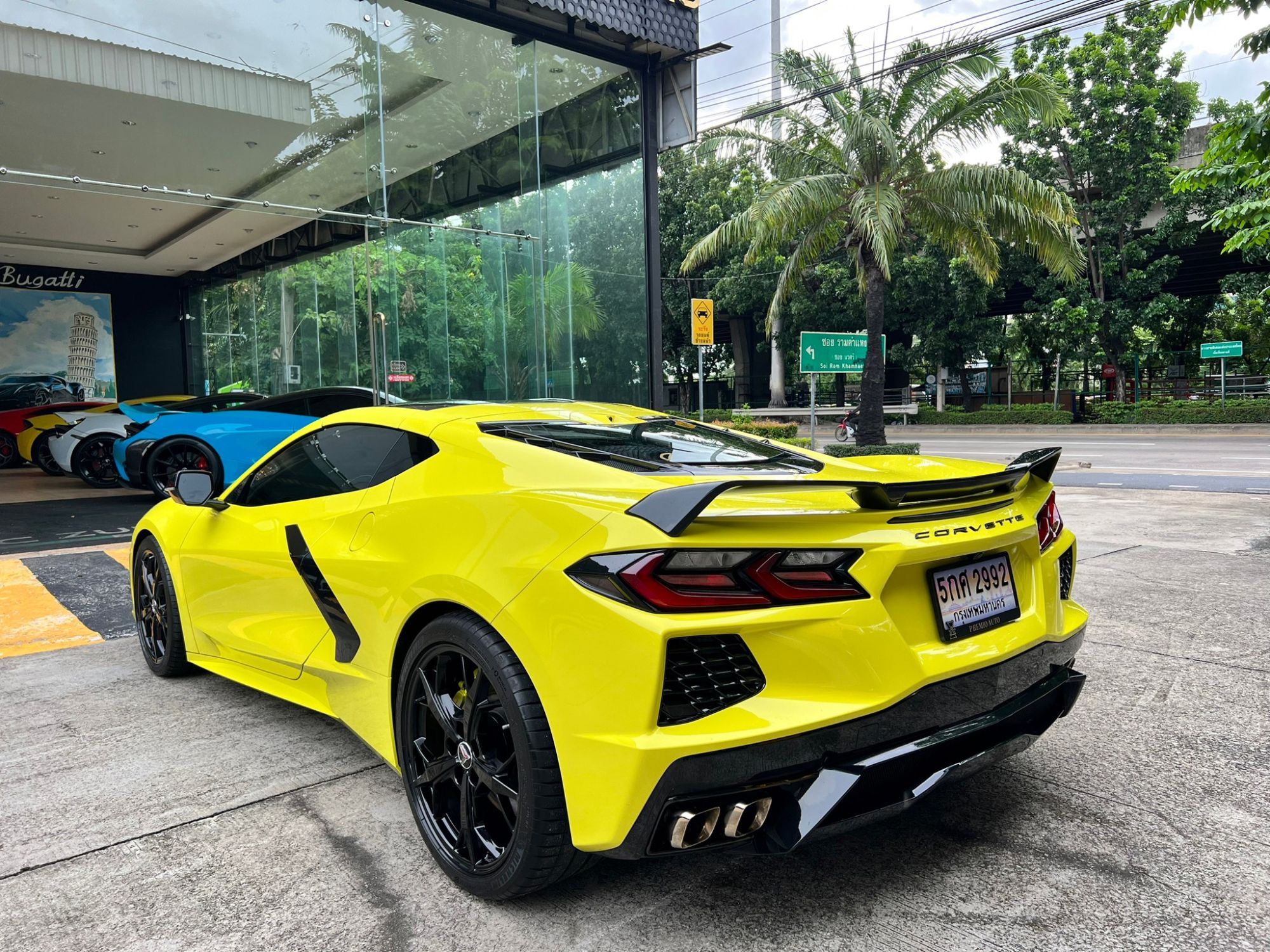 2022 Chevrolet Stingray C8 Convert 3LT สีเหลือง (รูปที่ 15)