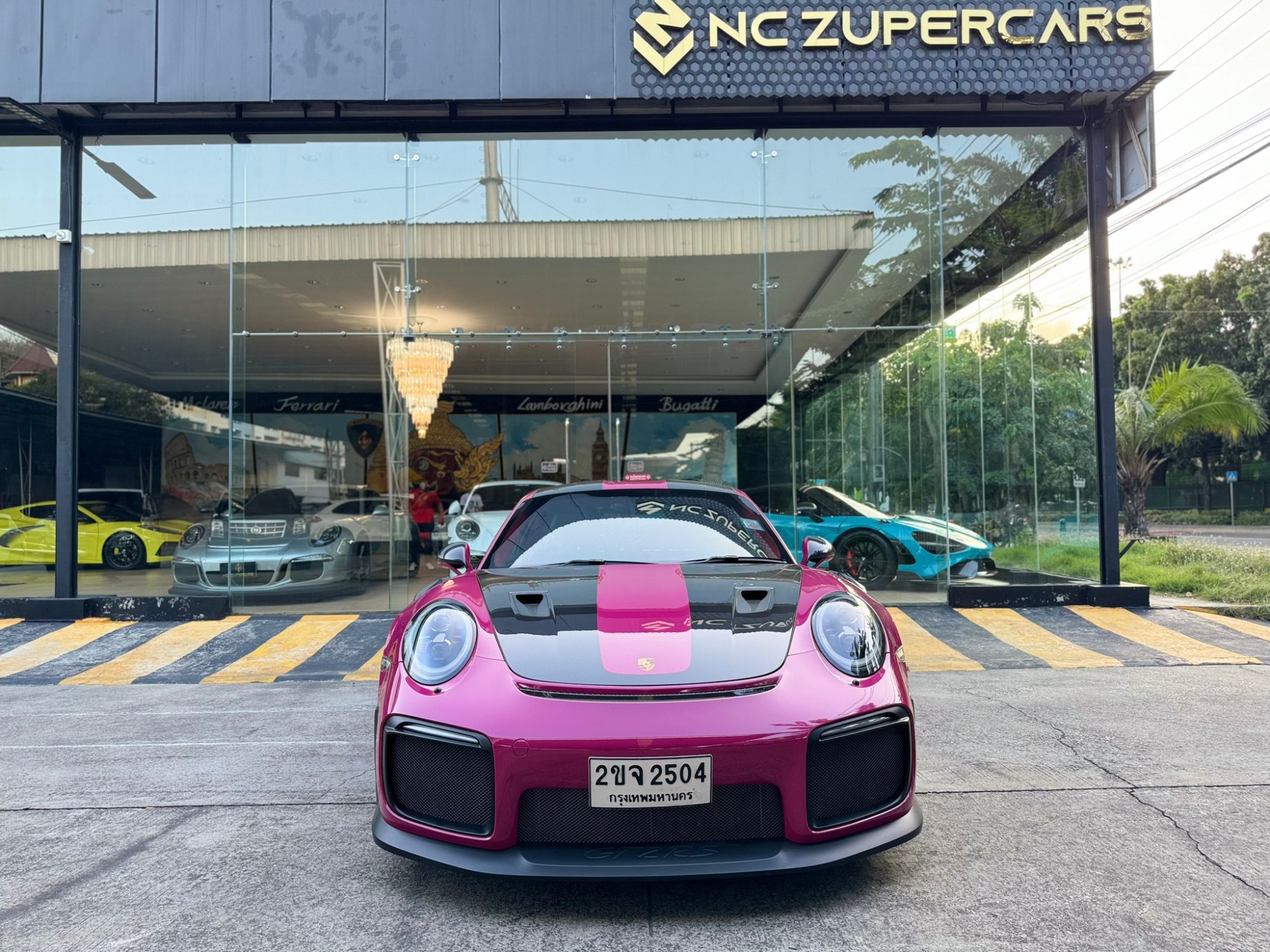 2019 Lamborghini 991.2 GT2 RS weissach package สีชมพู (รูปที่ 10)