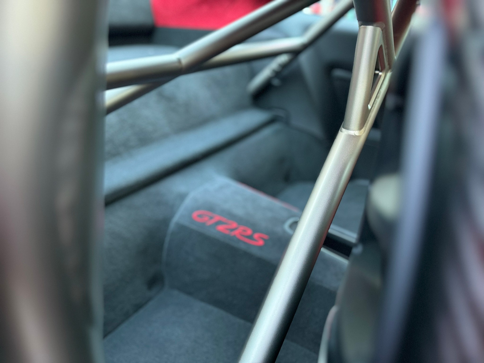 2019 Lamborghini 991.2 GT2 RS weissach package สีชมพู (รูปที่ 6)