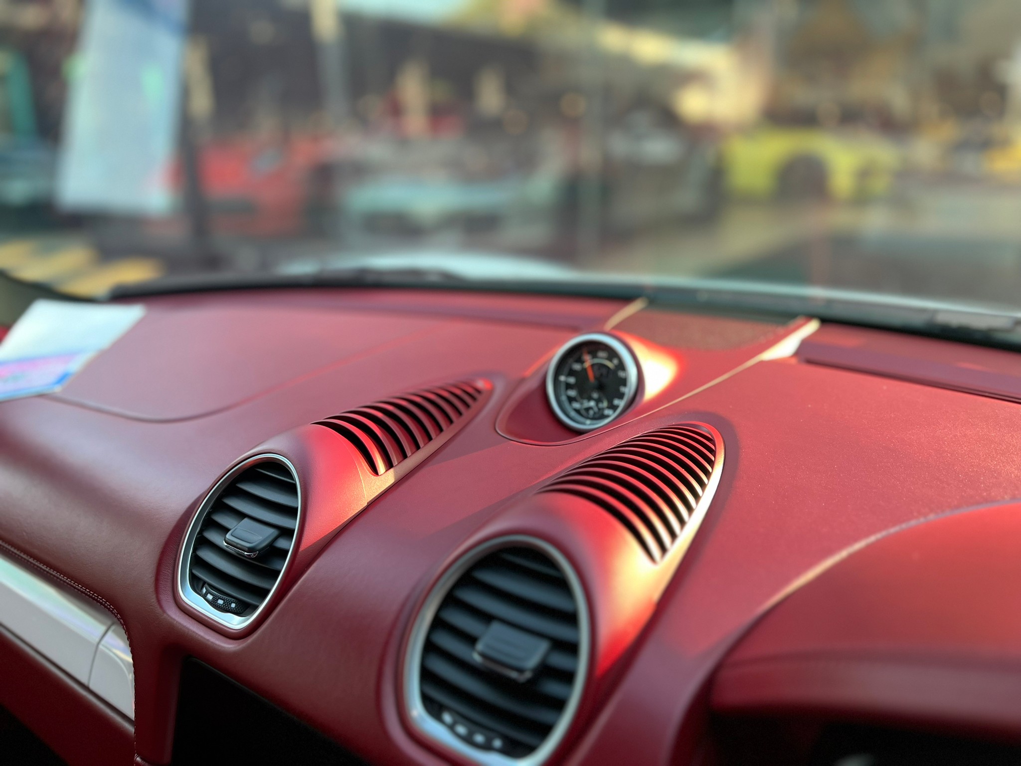 2016 Porsche 718 Boxster S สีขาว (รูปที่ 13)