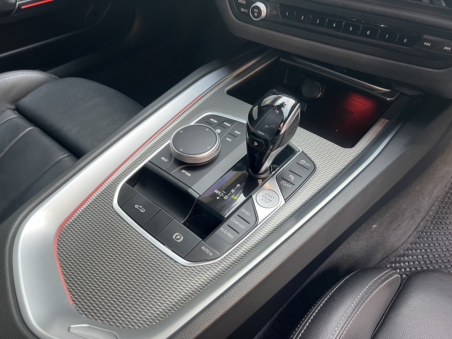 2020 BMW Z4 G29 สีแดง (รูปที่ 10)