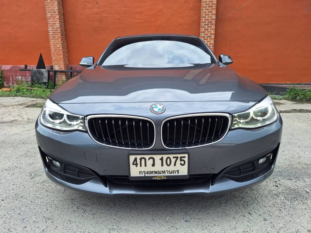 2015 BMW 320d GT Sport สีเทา (รูปที่ 2)