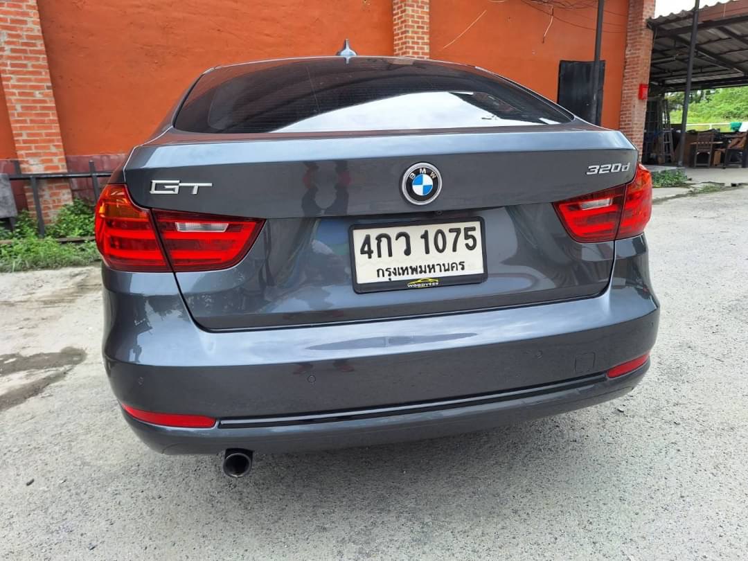 2015 BMW 320d GT Sport สีเทา (รูปที่ 3)