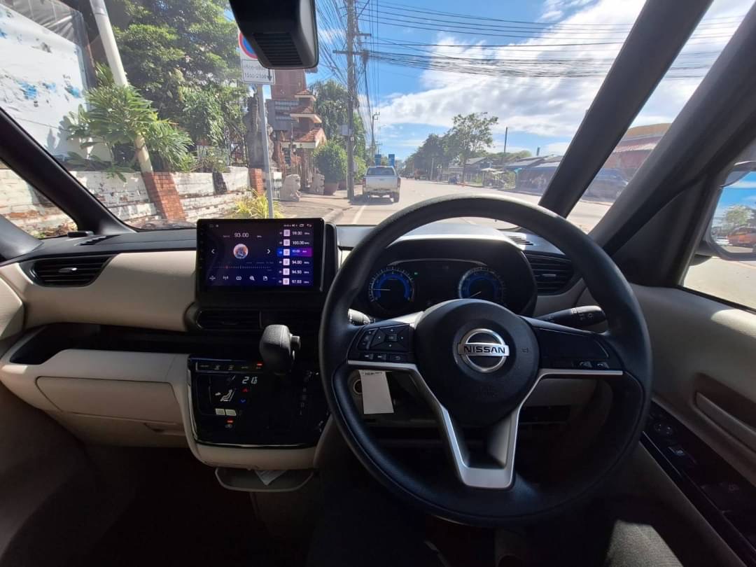 2023 Nissan Roox สีขาว (รูปที่ 10)
