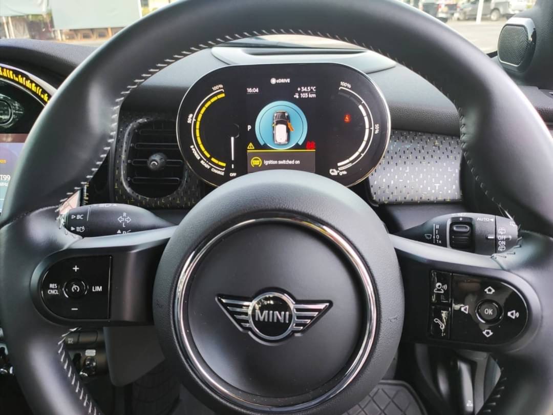 2021 Mini Cooper (Hatch) Look3 F55 (5 ประตู) สีน้ำเงิน (รูปที่ 17)
