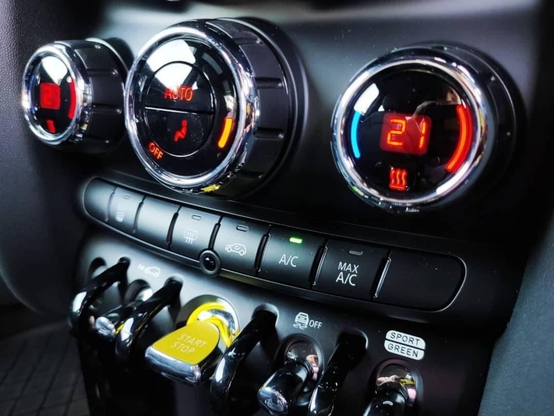 2021 Mini Cooper (Hatch) Look3 F55 (5 ประตู) สีน้ำเงิน (รูปที่ 4)
