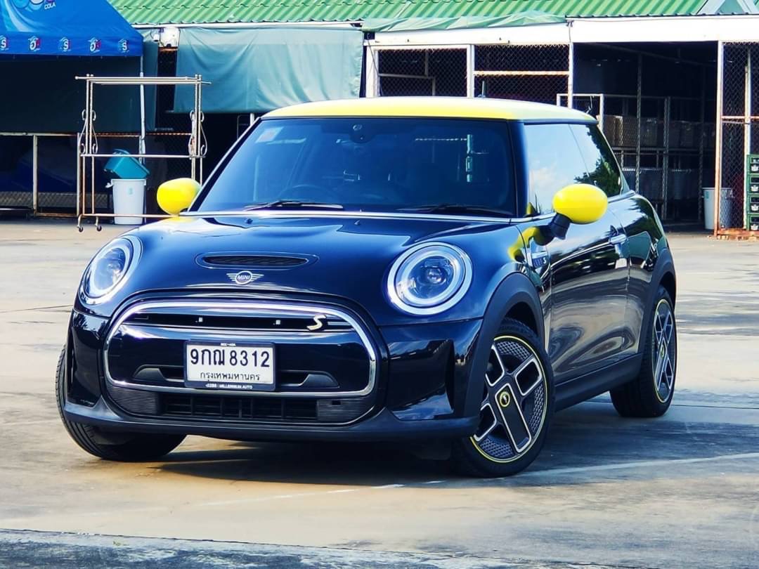 2021 Mini Cooper (Hatch) Look3 F55 (5 ประตู) สีน้ำเงิน (รูปที่ 2)